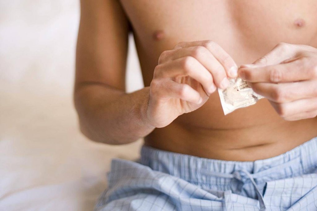 عوارض استفاده از کاندوم برای مردان و زنان (حساسیت به کاندوم)